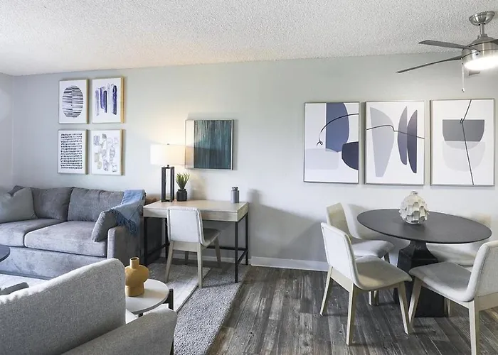 Landing Modern With Amazing Amenities * Tucson